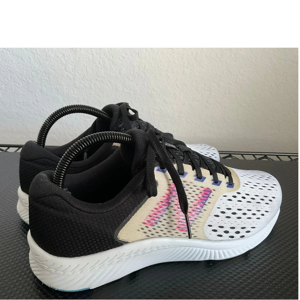 New Balance DynaSoft DRFT v2 Womens 8.5 Running Shoes White Pink WDRFTRW1